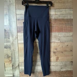 Quince Navy High-Waisted Leggings | Small